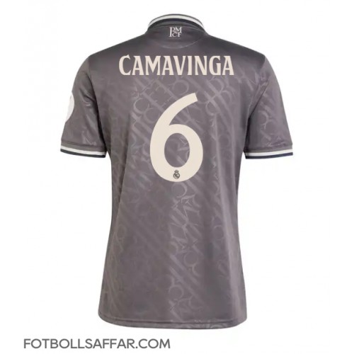 Real Madrid Eduardo Camavinga #6 Tredjeställ 2024-25 Kortärmad